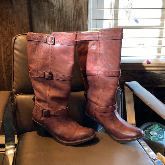 Frye VINTAGE tall woman’s boots - Picture 2 of 6
